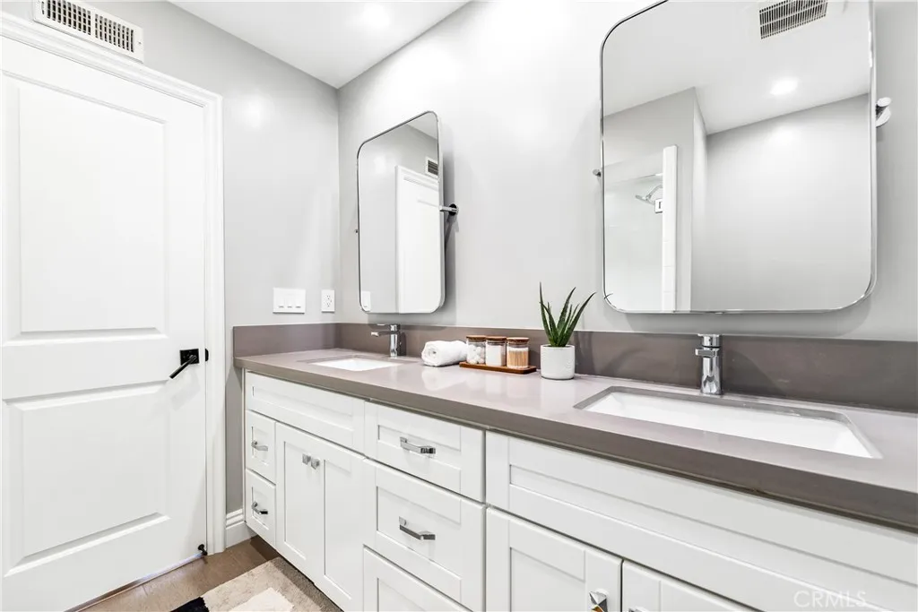 9 Jasmine Creek Dr, Corona Del Mar, California 92625 home-pic-35