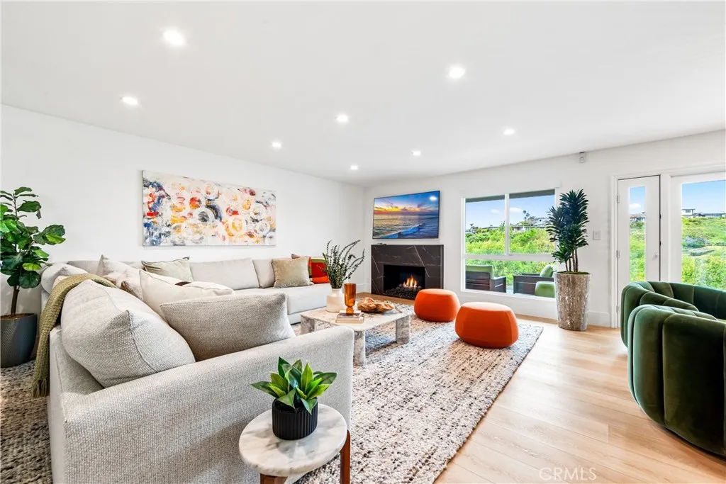 9 Jasmine Creek Dr, Corona Del Mar, California 92625 home-pic-8