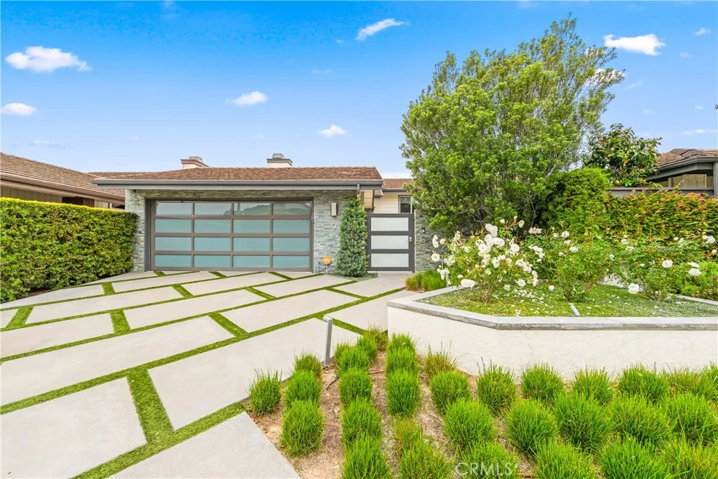9 Jasmine Creek Dr, Corona Del Mar, California 92625 home-pic-1