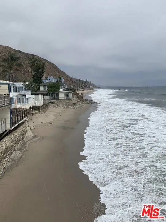 21062 Pacific Coast Highway, Malibu, California 90265 home-pic-0