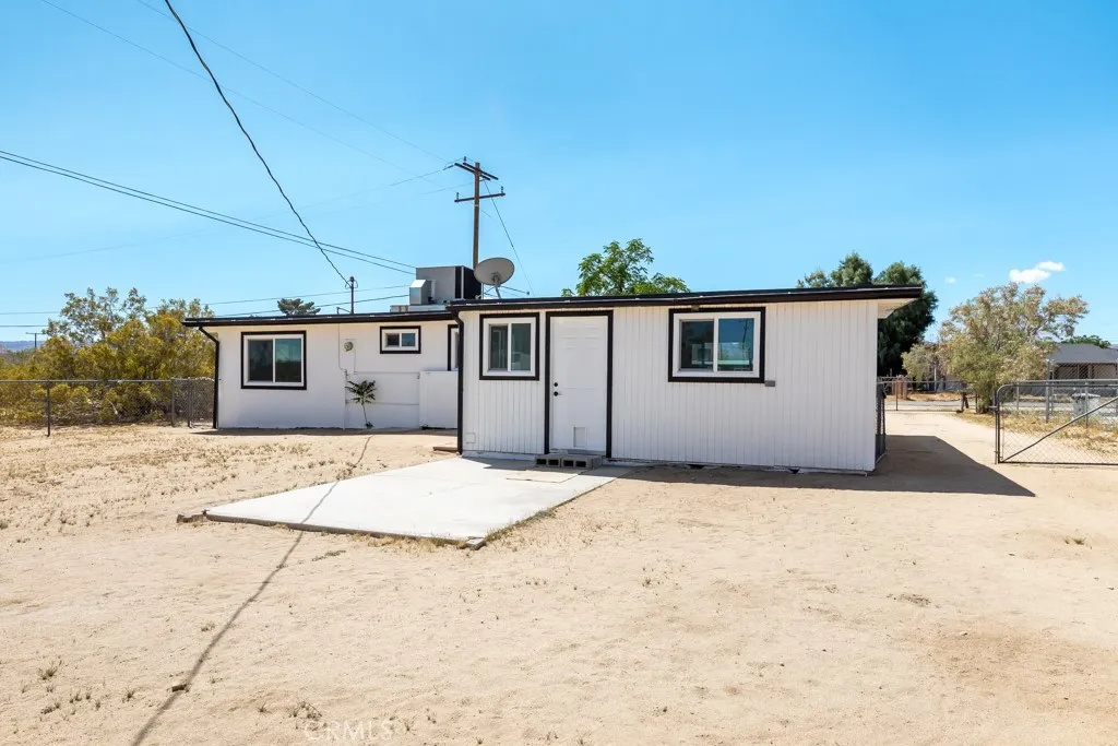 64868 Tonto Drive, Joshua Tree, California 92252 home-pic-6