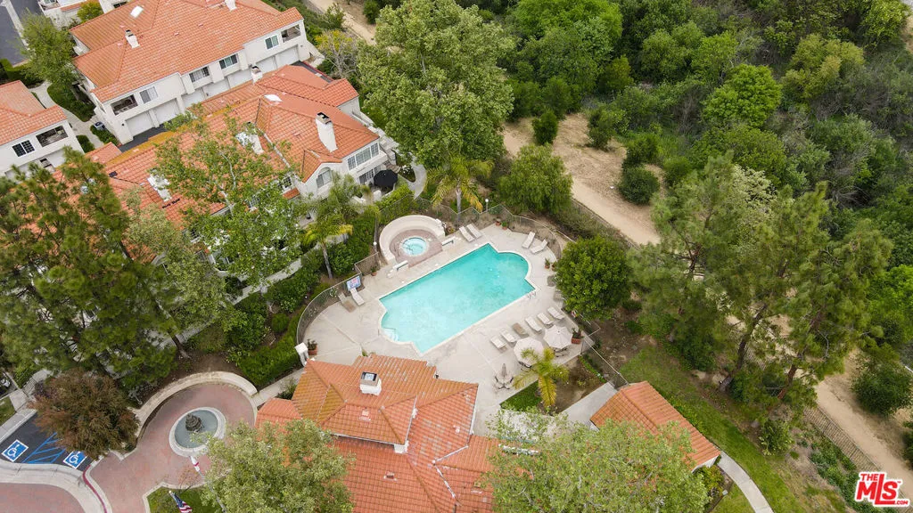 4240 Lost Hills Road 503, Calabasas, California 91301 home-pic-15