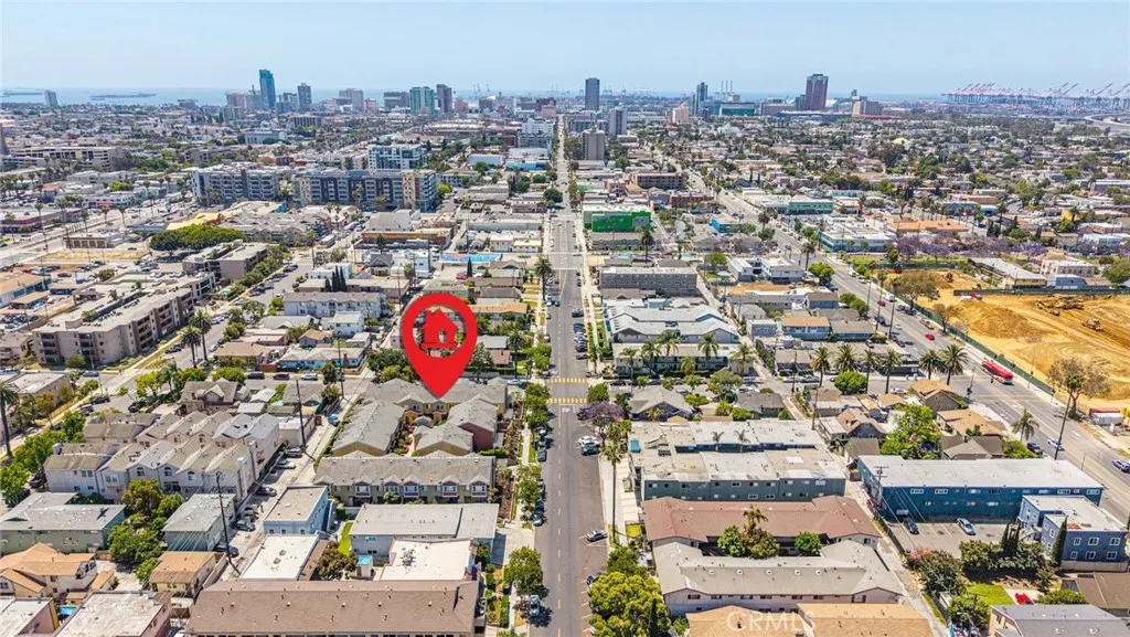 1500 Pine Avenue 19, Long Beach, California 90813 home-pic-19
