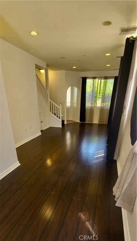 1500 Pine Avenue 19, Long Beach, California 90813 home-pic-1