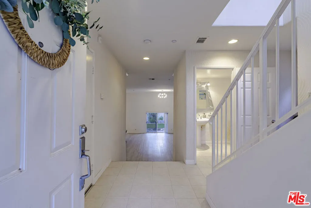 26363 Pines Estates Drive, Harbor City, California 90710 home-pic-4