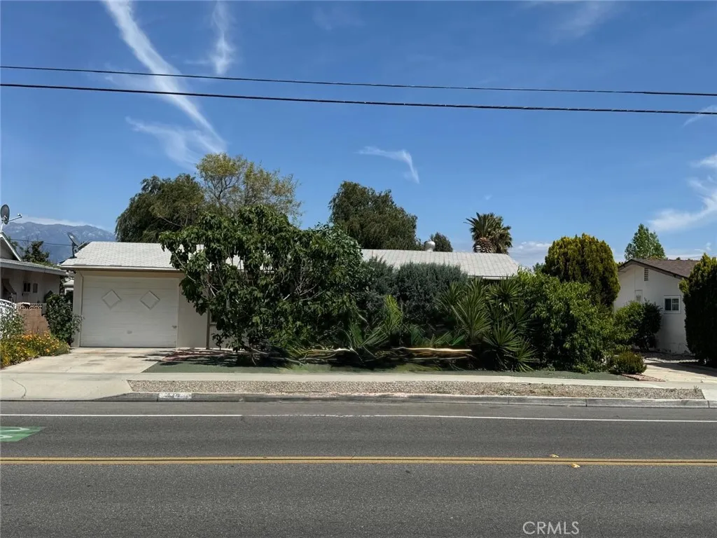 840 S. Gilbert St., Hemet, California 92543 home-pic-0