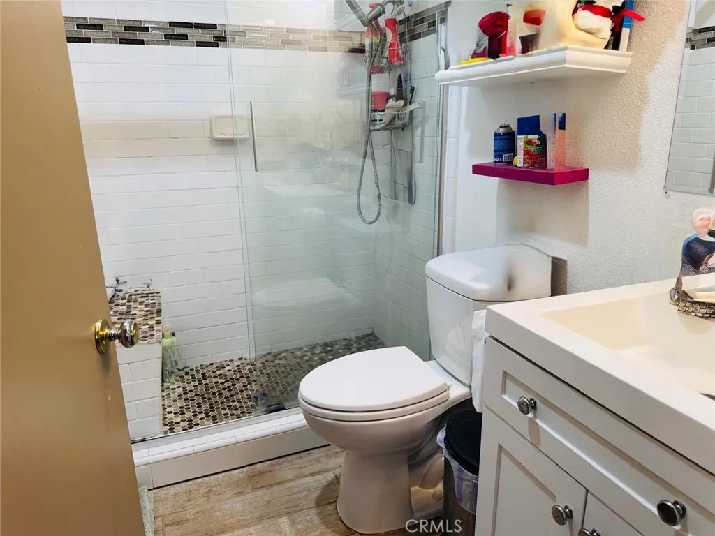 840 S. Gilbert St., Hemet, California 92543 home-pic-20