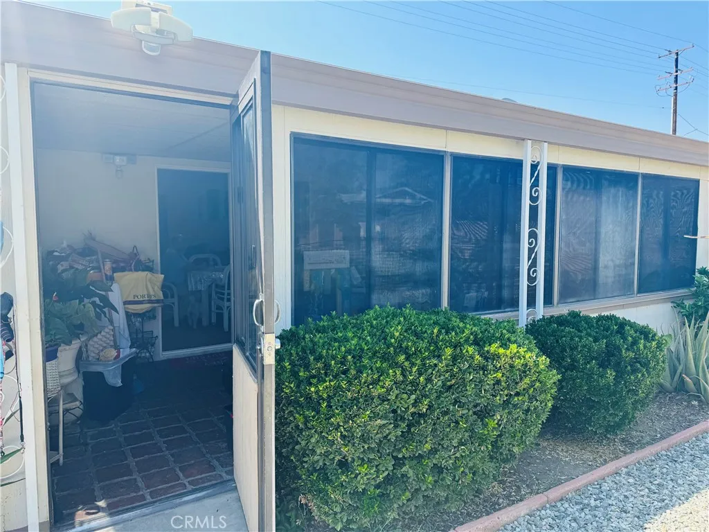 840 S. Gilbert St., Hemet, California 92543 home-pic-2