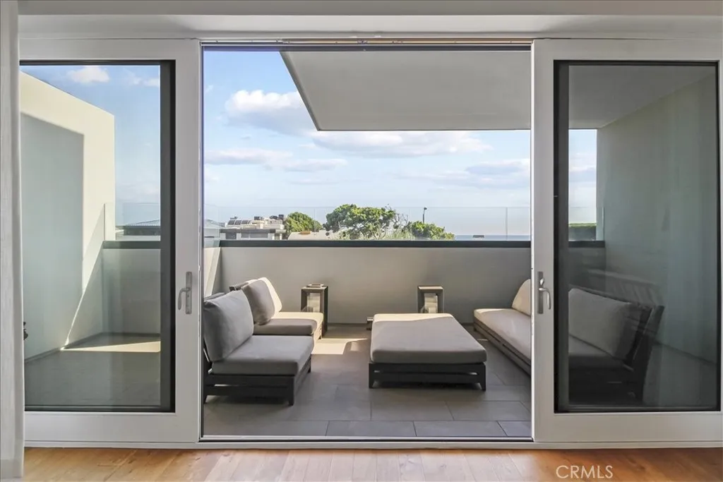 22065 Pacific Coast Hwy 3, Malibu, California 90265 home-pic-12