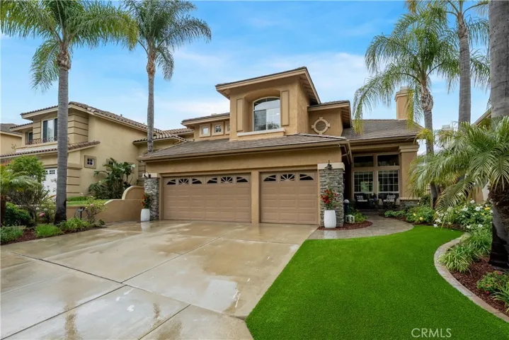 1033 S Creekview Lane, Anaheim Hills, California 92808
