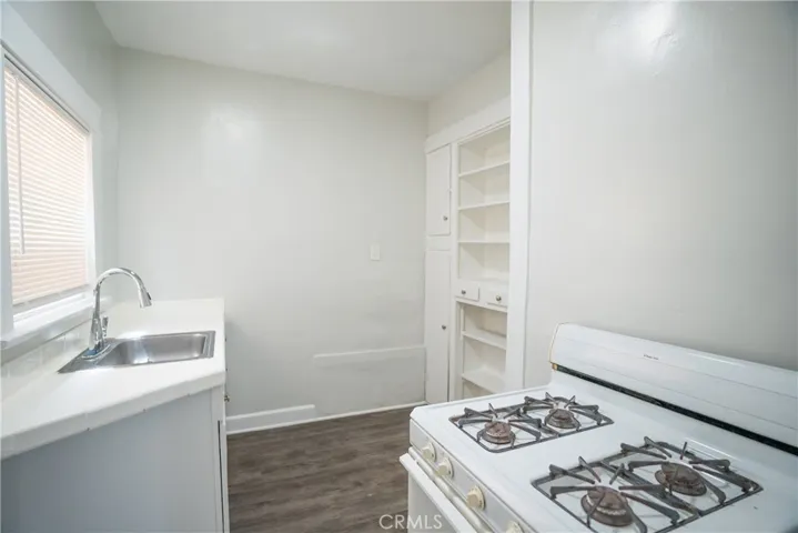 1495 Cedar Avenue, Long Beach, California 90813