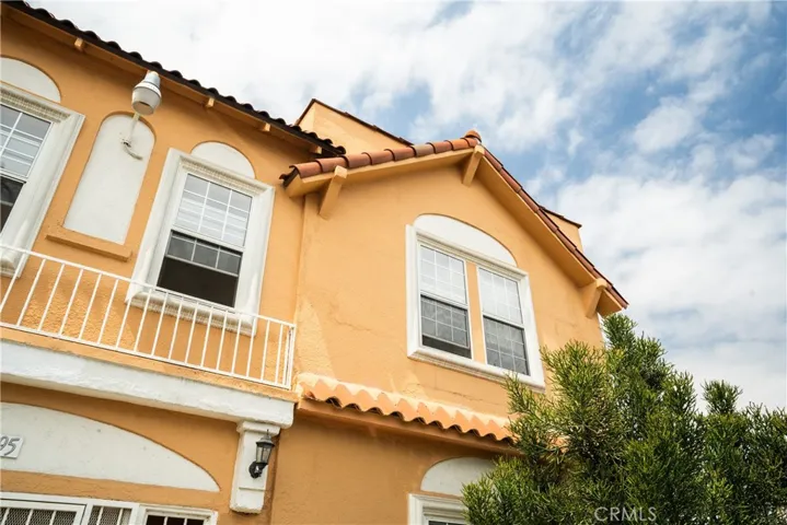1495 Cedar Avenue, Long Beach, California 90813