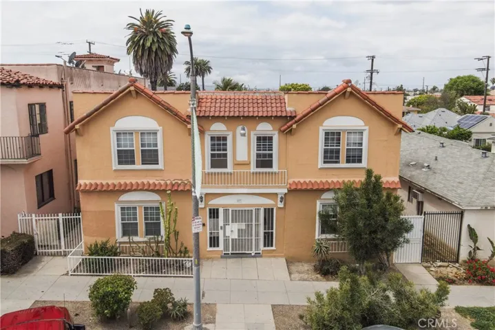 1495 Cedar Avenue, Long Beach, California 90813