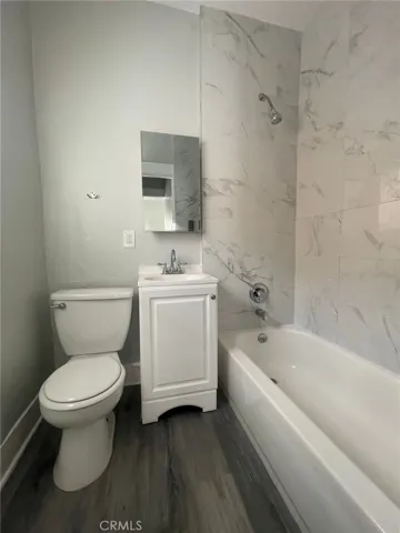 1495 Cedar Avenue, Long Beach, California 90813