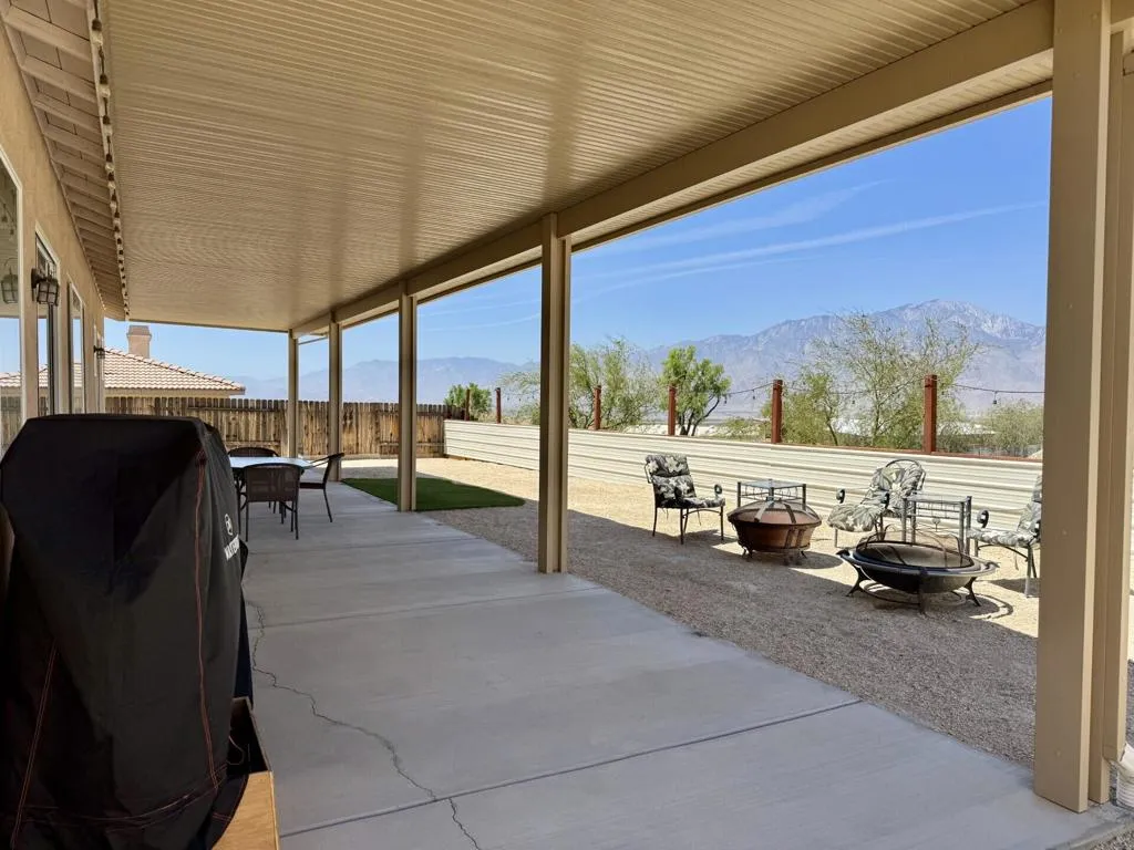 13697 Mountain Top Drive, Desert Hot Springs, California 92240 home-pic-6