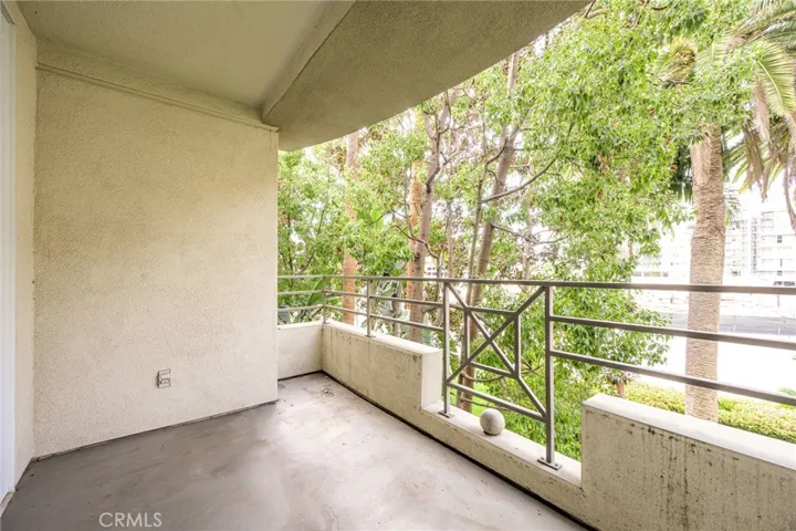2233 Martin 213, Irvine, California 92612