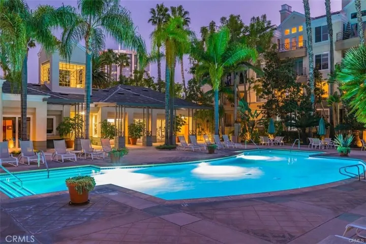 2233 Martin 213, Irvine, California 92612