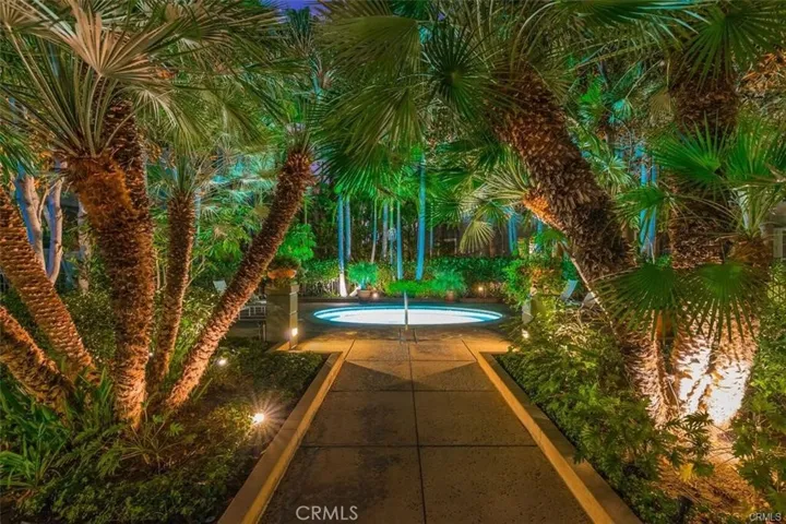 2233 Martin 213, Irvine, California 92612