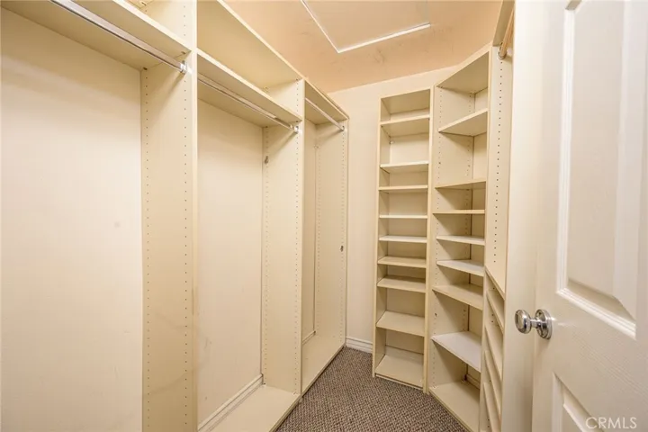 2233 Martin 213, Irvine, California 92612