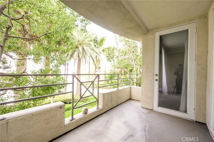 2233 Martin 213, Irvine, California 92612