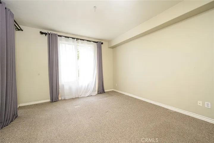 2233 Martin 213, Irvine, California 92612
