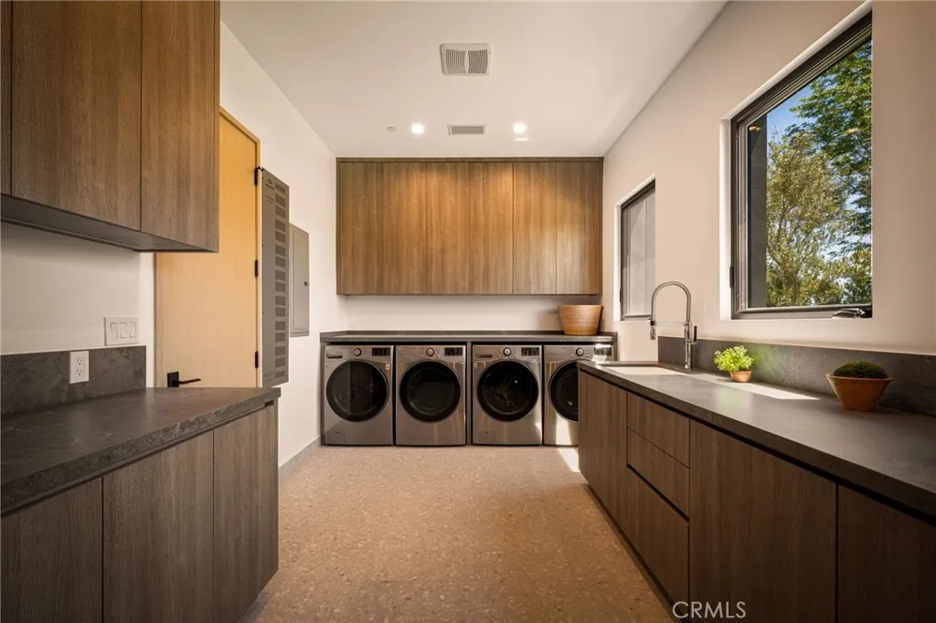 25079 Jim Bridger Road, Hidden Hills, California 91302 home-pic-32