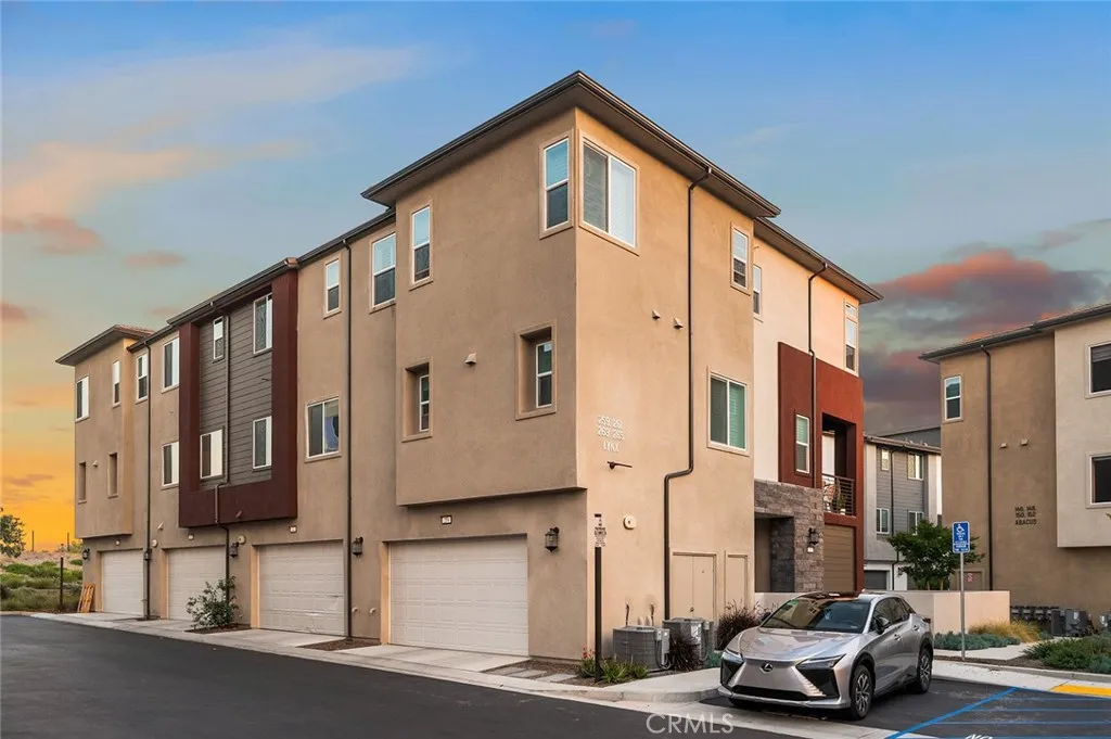 259 Lynx, Irvine, California 92618 home-pic-36