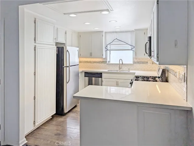 26770 Claudette Street 408, Canyon Country, California 91351