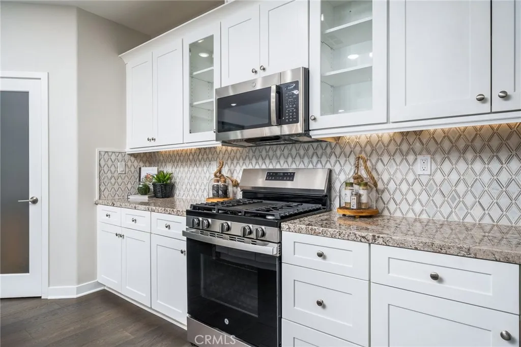 1525 Overpark Lane, Beaumont, California 92223 home-pic-4