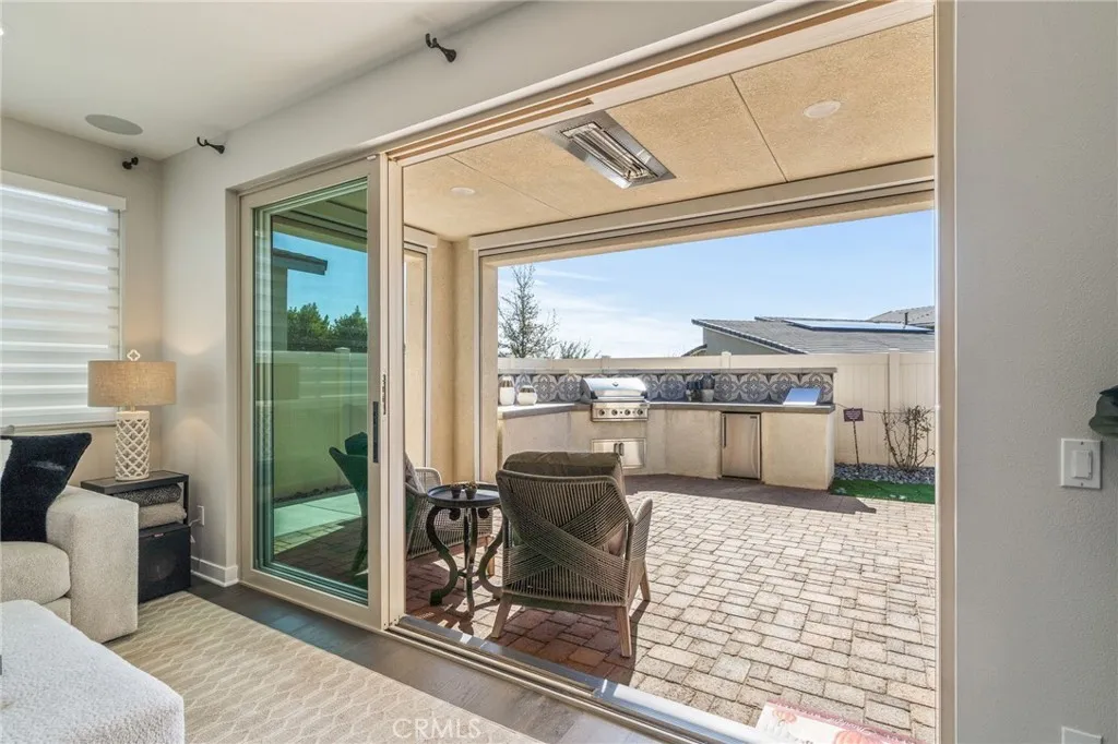 1525 Overpark Lane, Beaumont, California 92223 home-pic-16