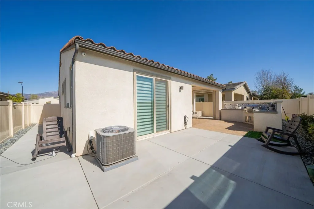 1525 Overpark Lane, Beaumont, California 92223 home-pic-29