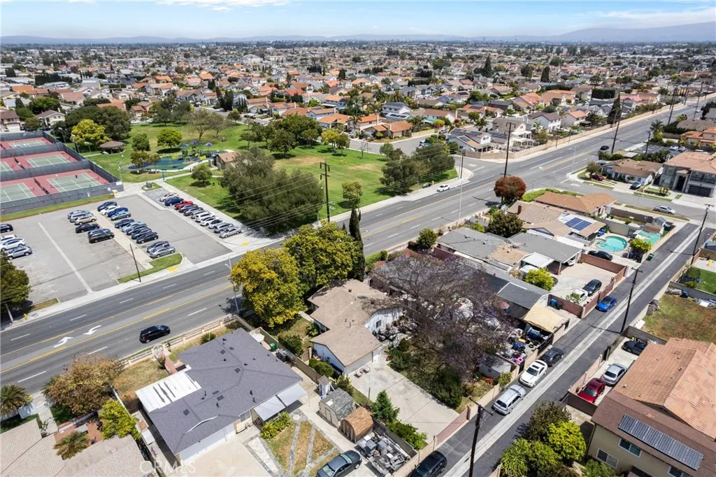 8252 Mcfadden Avenue, Midway City, California 92655 home-pic-28