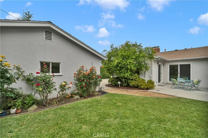 21820 Dumetz Road, Woodland Hills, California 91364