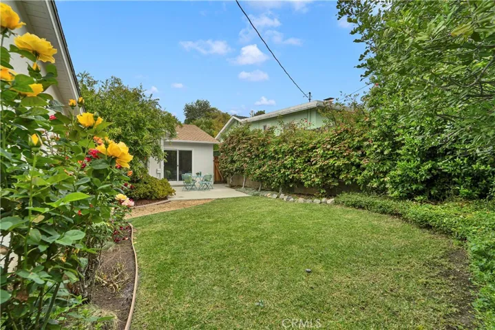 21820 Dumetz Road, Woodland Hills, California 91364