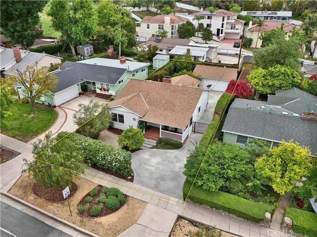 21820 Dumetz Road, Woodland Hills, California 91364