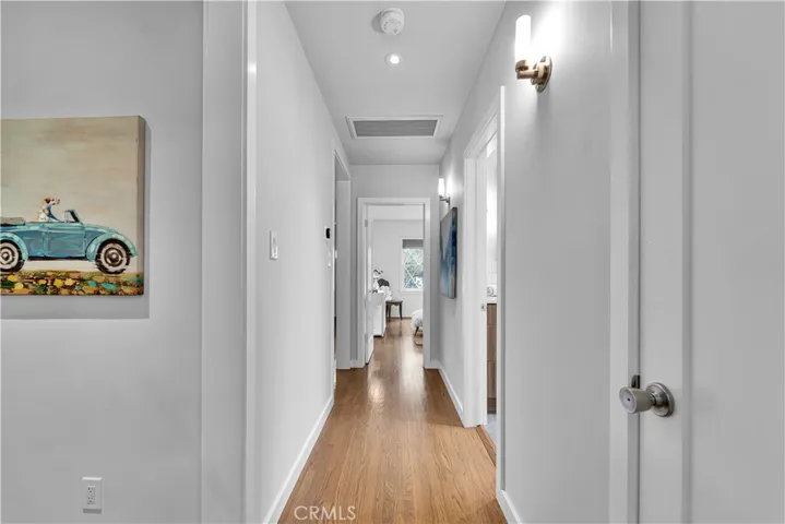 21820 Dumetz Road, Woodland Hills, California 91364