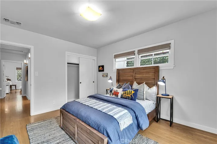 21820 Dumetz Road, Woodland Hills, California 91364