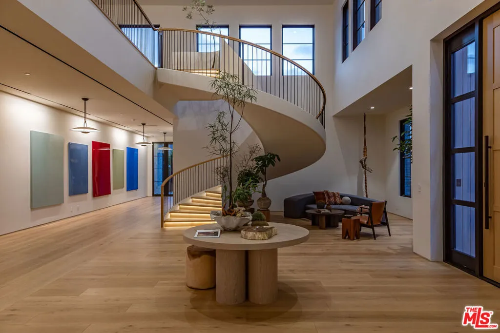 24050 Hidden Ridge Road, Calabasas, California 91302 home-pic-3