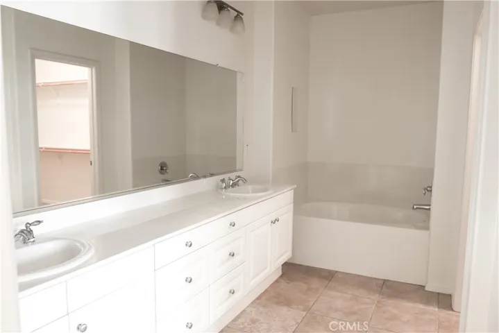 3591 Sacramento Drive 86, San Luis Obispo, California 93401