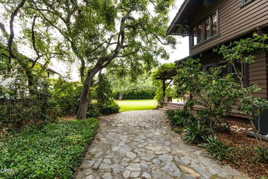 2041 Ashbourne Drive, South Pasadena, California 91030 home-pic-49