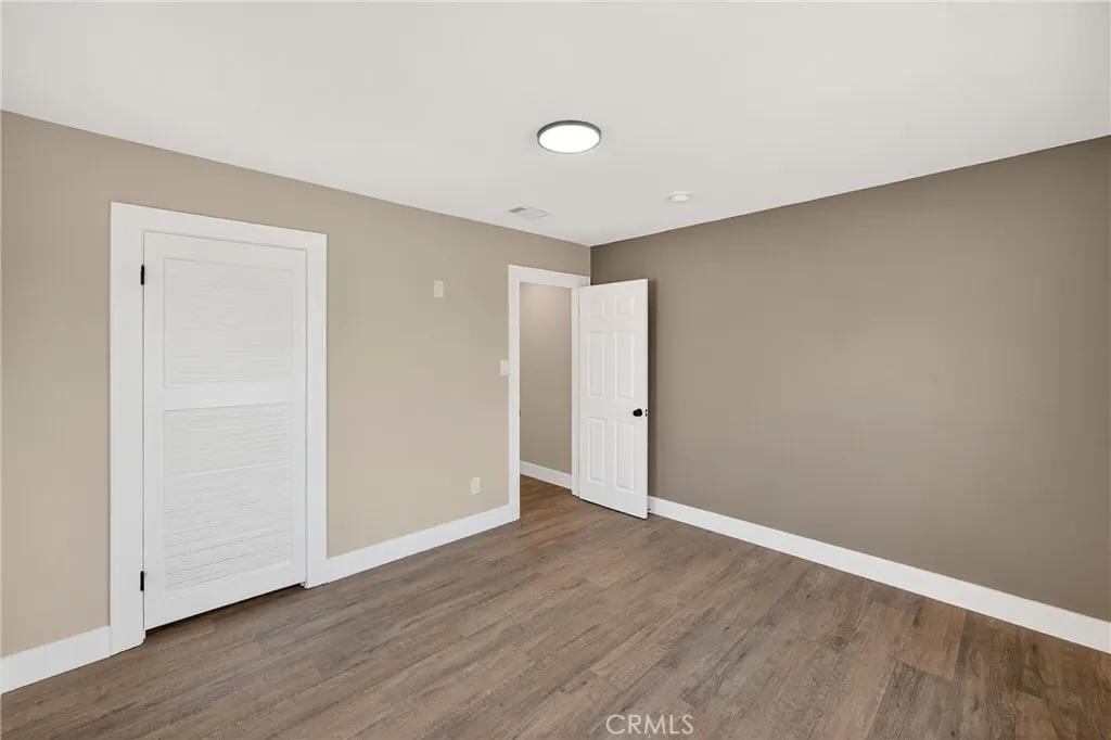 208 S Burris Avenue, Compton, California 90221 home-pic-19