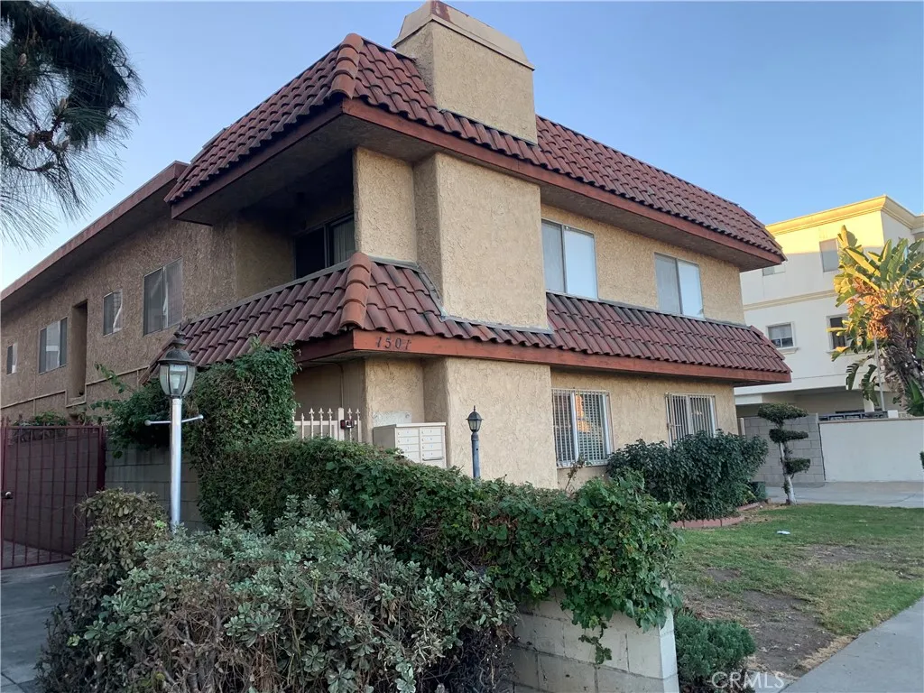 1501 S Atlantic Boulevard 3, Alhambra, California 91803, 2 Bedrooms Bedrooms, ,2 BathroomsBathrooms,Residential,For Sale,Atlantic,WS25100052