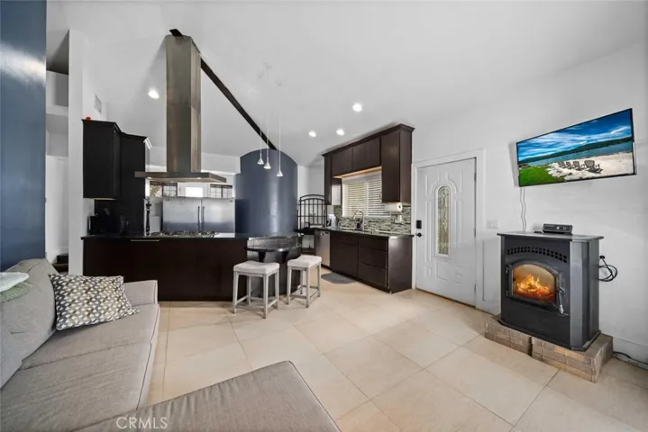 34005 Longview Road, Pearblossom, California 93553