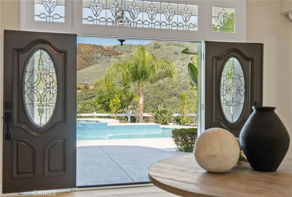 44240 La Cruz Drive, Temecula, California 92590 home-pic-2