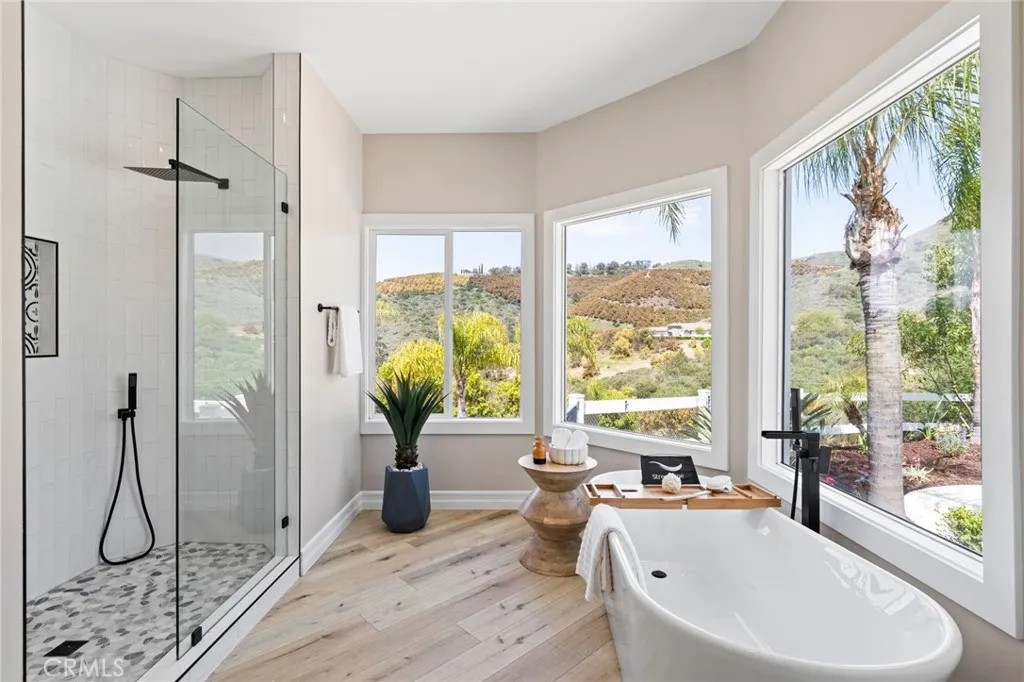 44240 La Cruz Drive, Temecula, California 92590 home-pic-42