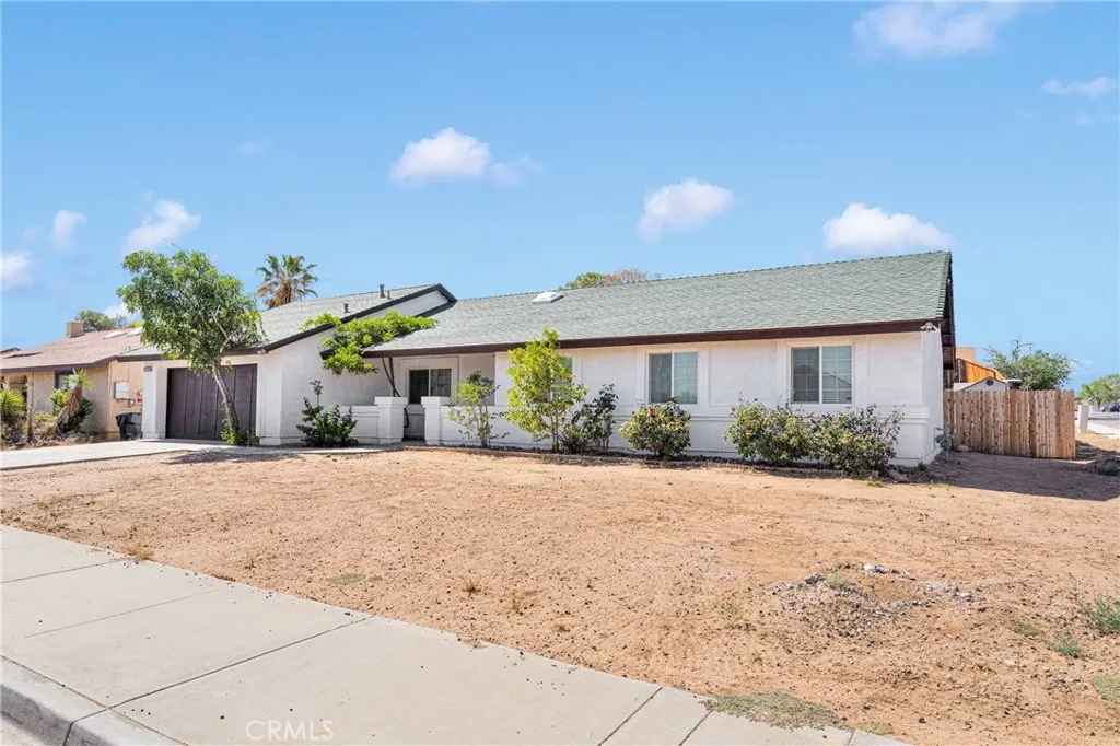 14111 Liberty Way, Victorville, California 92392 home-pic-4