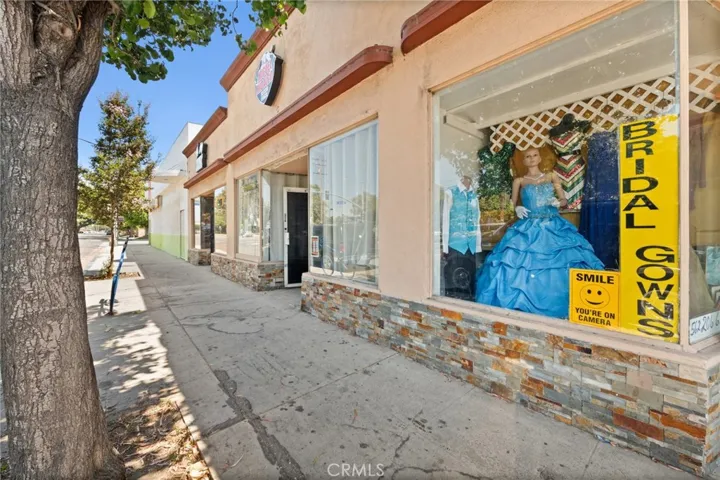 2070 Santa Fe Avenue, Long Beach, California 90810