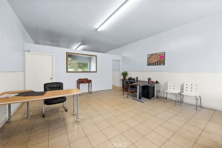 2070 Santa Fe Avenue, Long Beach, California 90810