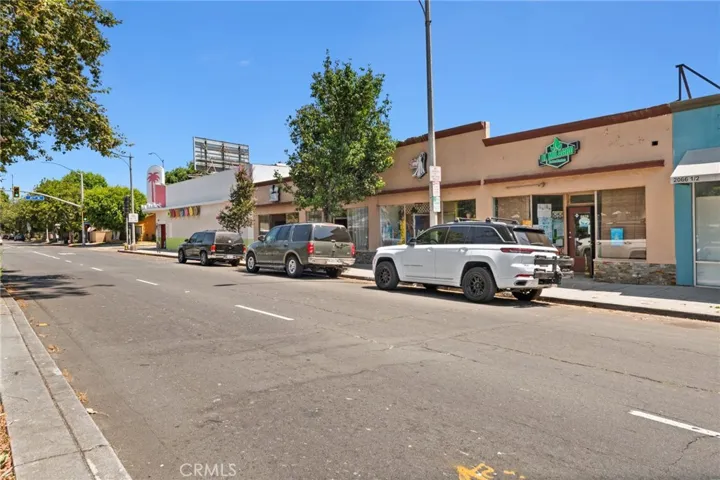 2070 Santa Fe Avenue, Long Beach, California 90810