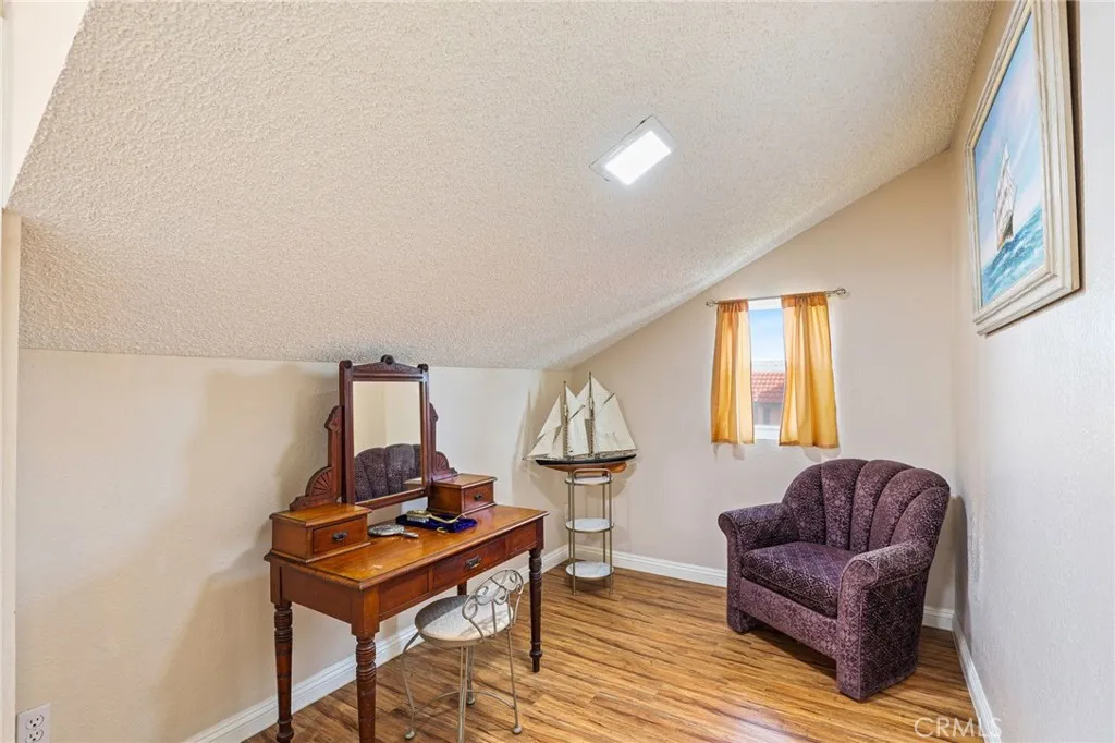 9387 Hot Springs Road, Corona, California 92883 home-pic-23